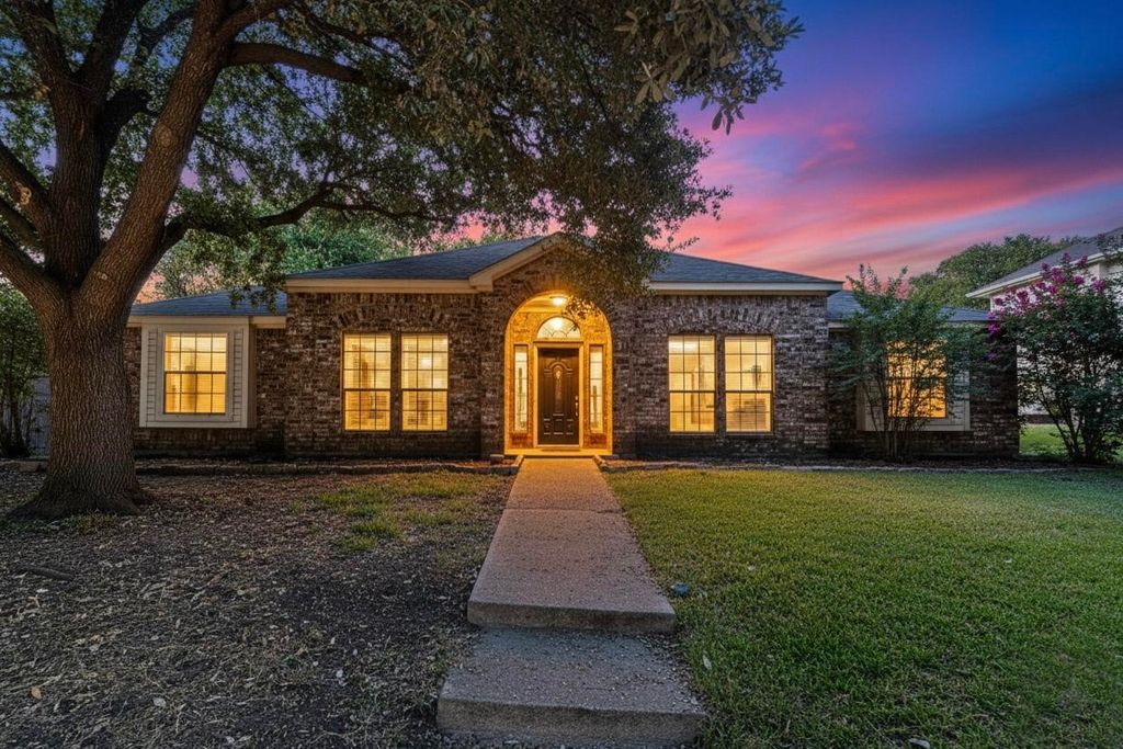 820 Charter Oak Street, Allen, TX 75002