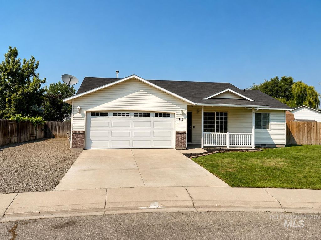 912 S Chestnut St, Nampa, ID 83686 photo 1