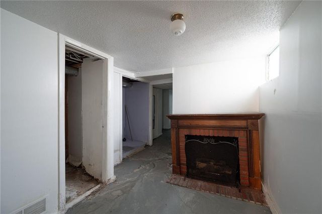 1836 E 78th Street, Kansas City, MO 64132