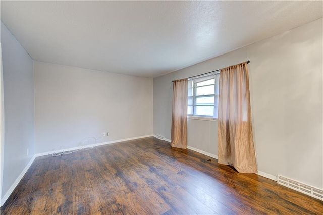 1836 E 78th Street, Kansas City, MO 64132