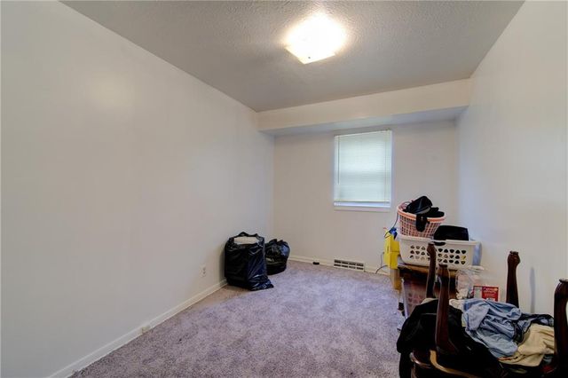 1836 E 78th Street, Kansas City, MO 64132