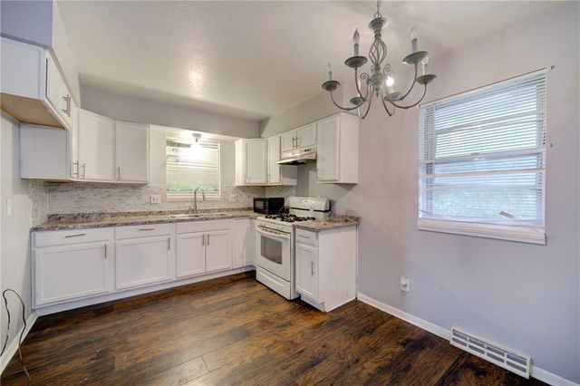 1836 E 78th Street, Kansas City, MO 64132