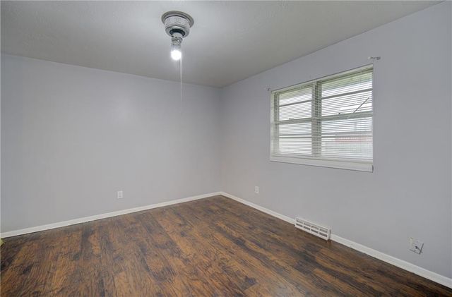 1836 E 78th Street, Kansas City, MO 64132