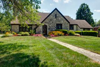 1056 East University Street, Springfield, MO 65807