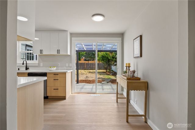 2125 N Highland Street, Tacoma, WA 98406