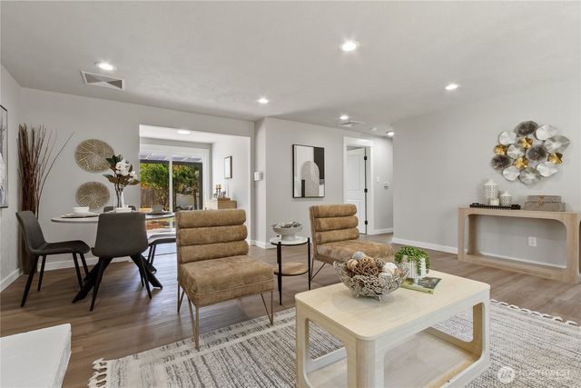 2125 N Highland Street, Tacoma, WA 98406