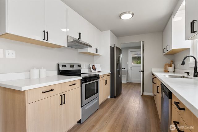 2125 N Highland Street, Tacoma, WA 98406