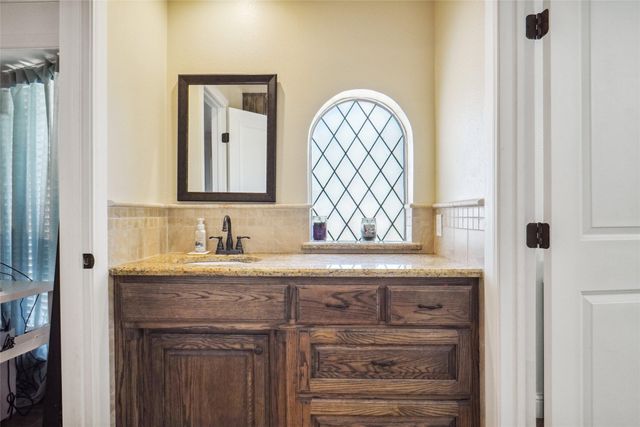 1709 Louella Court, Hurst, TX 76054
