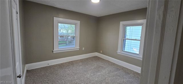 1024 N Howard Street, Akron, OH 44310