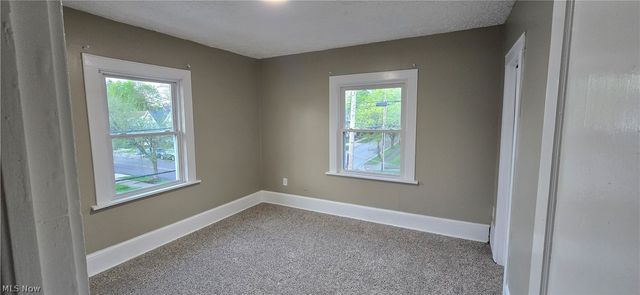 1024 N Howard Street, Akron, OH 44310