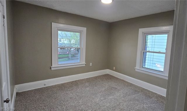 1024 N Howard Street, Akron, OH 44310