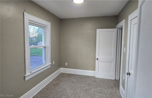 1024 N Howard Street, Akron, OH 44310