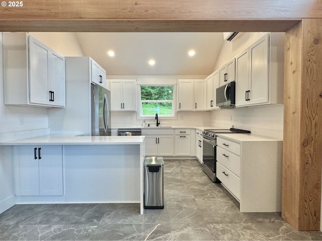 11890 Sw DUPEE VALLEY Rd, Mc Minnville, OR 97128