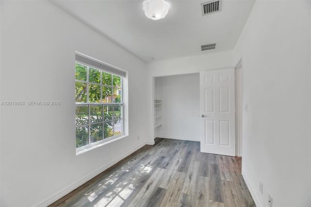 535 Somerset Way, Weston, FL 33326