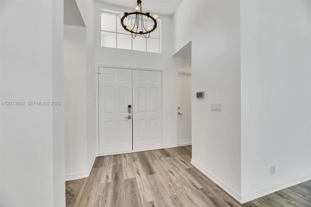 535 Somerset Way, Weston, FL 33326