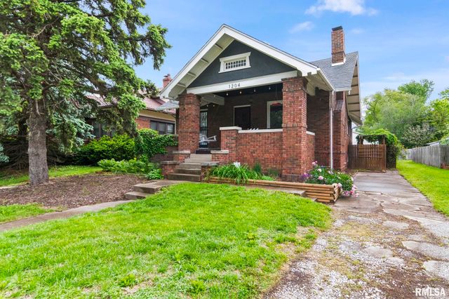 1204 MACARTHUR Boulevard, Springfield, IL 62704