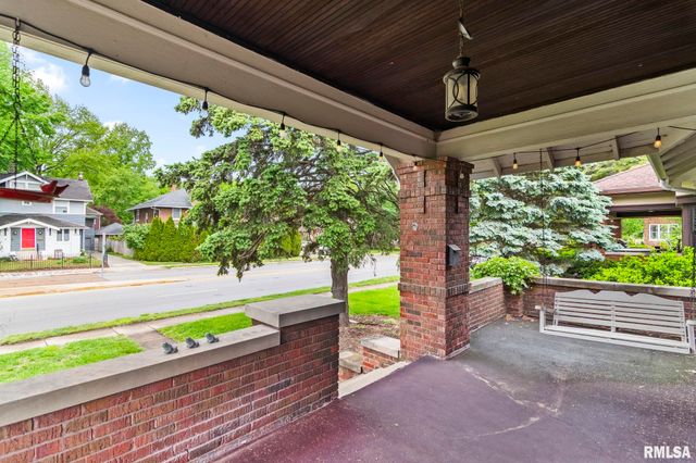 1204 MACARTHUR Boulevard, Springfield, IL 62704