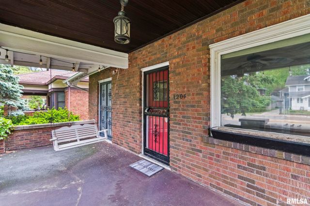 1204 MACARTHUR Boulevard, Springfield, IL 62704