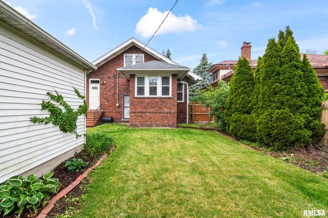 1204 MACARTHUR Boulevard, Springfield, IL 62704