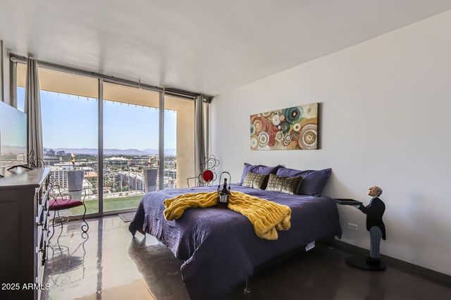 207 W Clarendon Avenue G18, Phoenix, AZ 85013