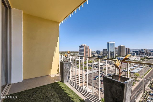 207 W Clarendon Avenue G18, Phoenix, AZ 85013