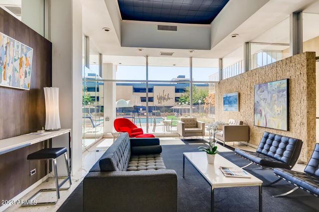 207 W Clarendon Avenue G18, Phoenix, AZ 85013