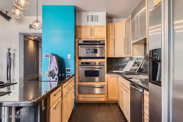 207 W Clarendon Avenue G18, Phoenix, AZ 85013