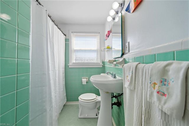 1607 Parkview AVE, Norfolk, VA 23503