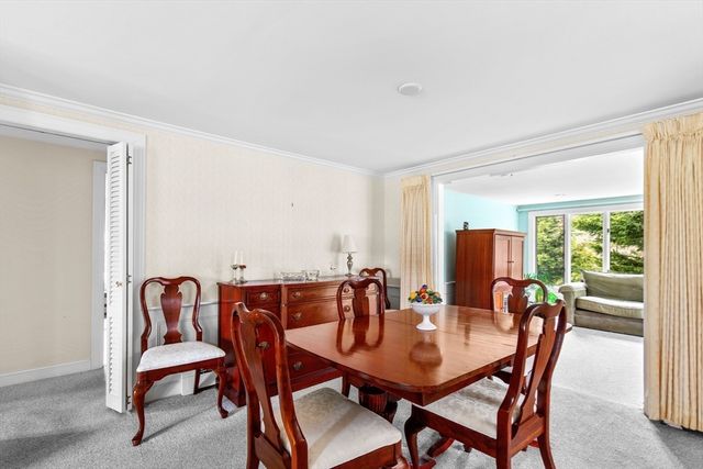 2 Par 3 Dr, Yarmouth, MA 02664