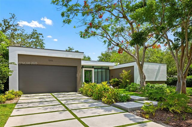 12100 SW 79th Avenue, Pinecrest, FL 33156