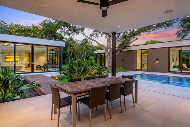 12100 SW 79th Avenue, Pinecrest, FL 33156