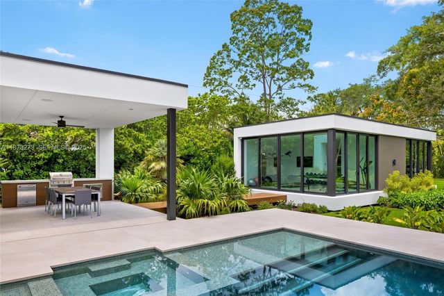12100 SW 79th Avenue, Pinecrest, FL 33156