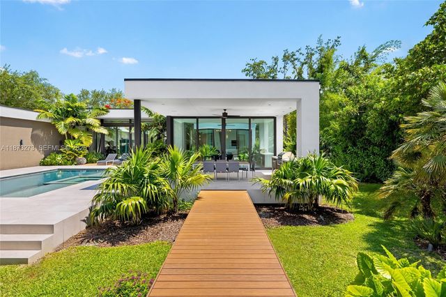 12100 SW 79th Avenue, Pinecrest, FL 33156