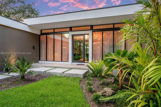 12100 SW 79th Avenue, Pinecrest, FL 33156