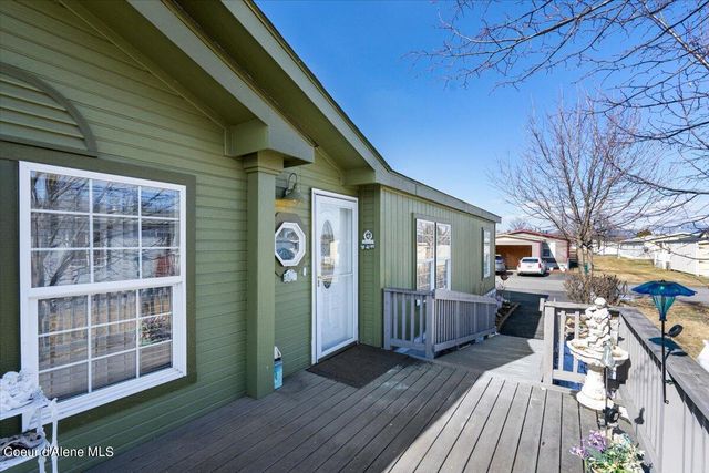 2270 W Pellinore Way, Post Falls, ID 83854