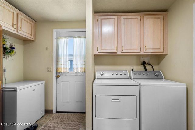 2270 W Pellinore Way, Post Falls, ID 83854