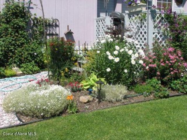 2270 W Pellinore Way, Post Falls, ID 83854