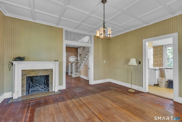 418 Maple Hill Avenue, Newington, CT 06111