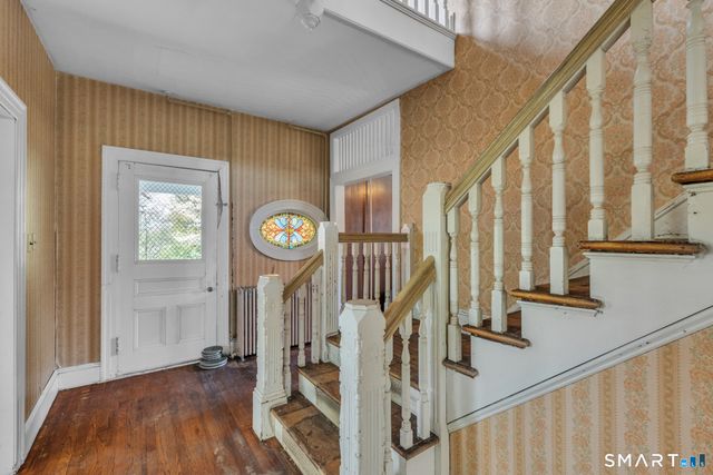 418 Maple Hill Avenue, Newington, CT 06111
