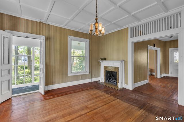 418 Maple Hill Avenue, Newington, CT 06111