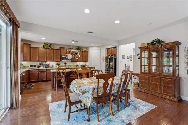 6572 Cadenza, Eastvale, CA 92880