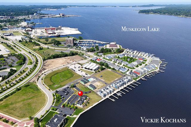 142 Viridian Drive, Muskegon, MI 49440