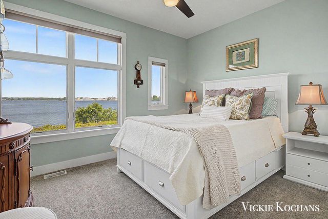 142 Viridian Drive, Muskegon, MI 49440