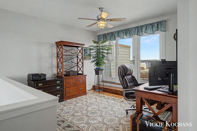 142 Viridian Drive, Muskegon, MI 49440