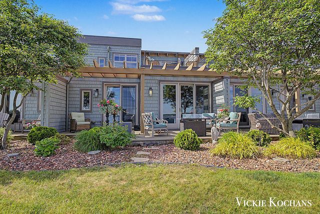 142 Viridian Drive, Muskegon, MI 49440