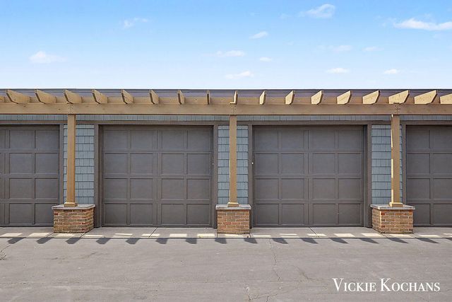 142 Viridian Drive, Muskegon, MI 49440