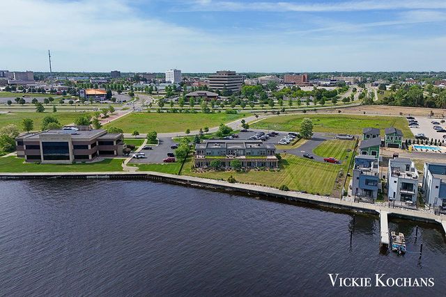 142 Viridian Drive, Muskegon, MI 49440