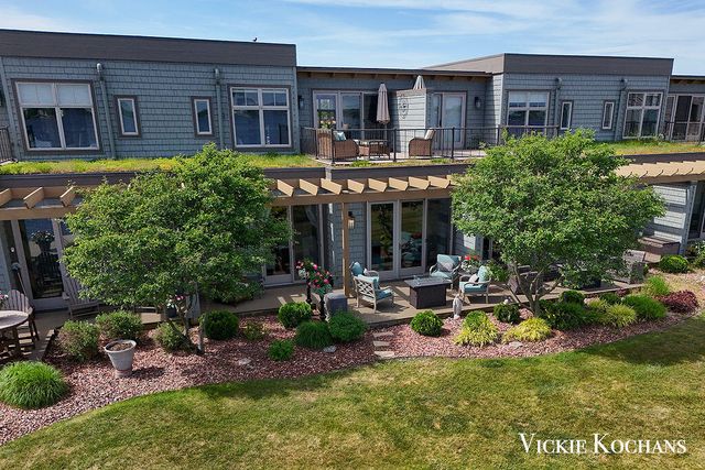 142 Viridian Drive, Muskegon, MI 49440