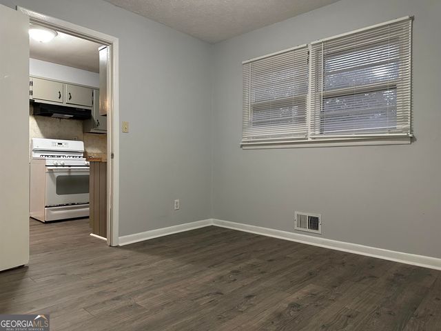 4522 Ridge Drive, Forest Park, GA 30297