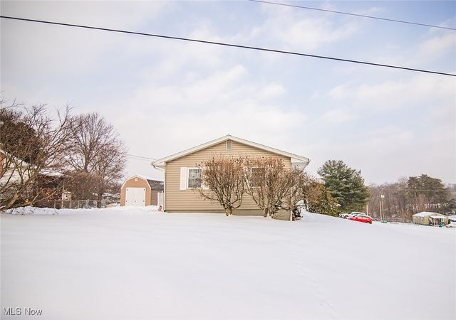 26 Parmetta Circle, Waverly, WV 26184